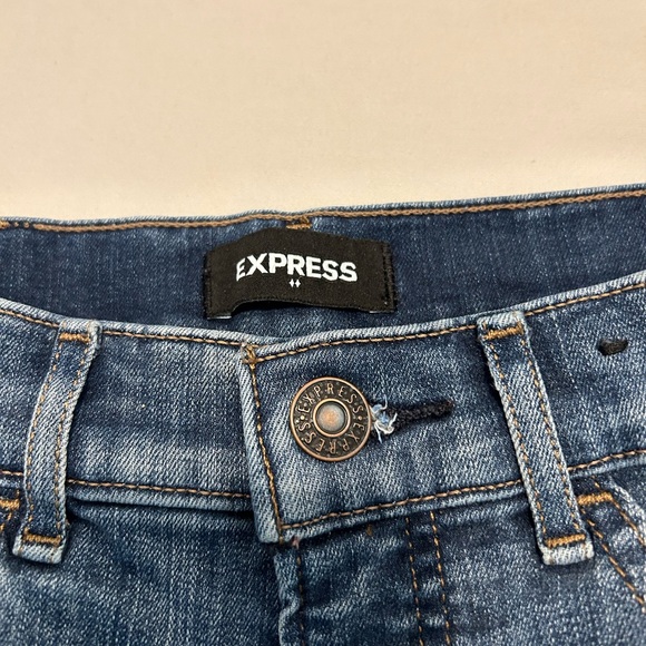 Express Super High Rise Jeans Size 4R - Picture 3 of 15
